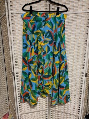 Button-Front High-Low Skirt in Blue Multicolor Leaf Print